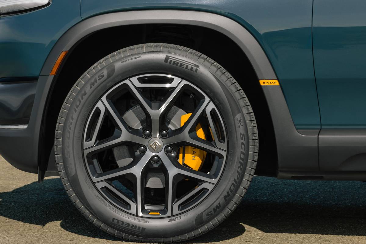 rivian r2 2027 exterior oem 03 jpg