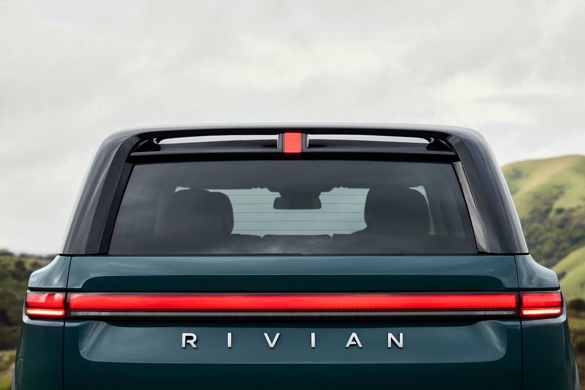 rivian r2 2027 exterior oem 08 jpg
