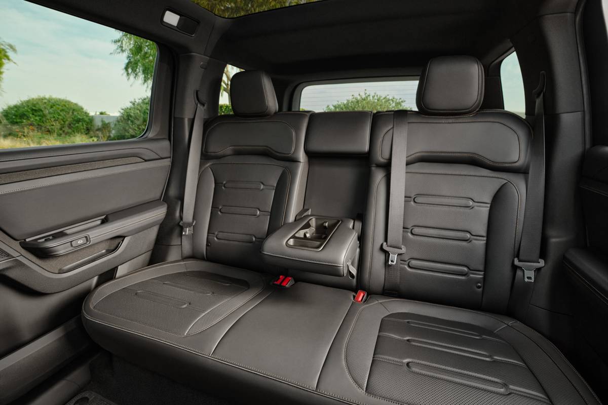 rivian r2 2027 interior oem 37 jpg