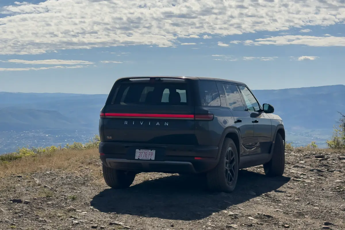 rivian r2 performance launch edition 2027 04 exterior rear angle scaled jpg