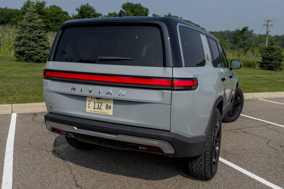 2023 Rivian R1S Review: Upstart’s Second Model Is Actually the Better ...