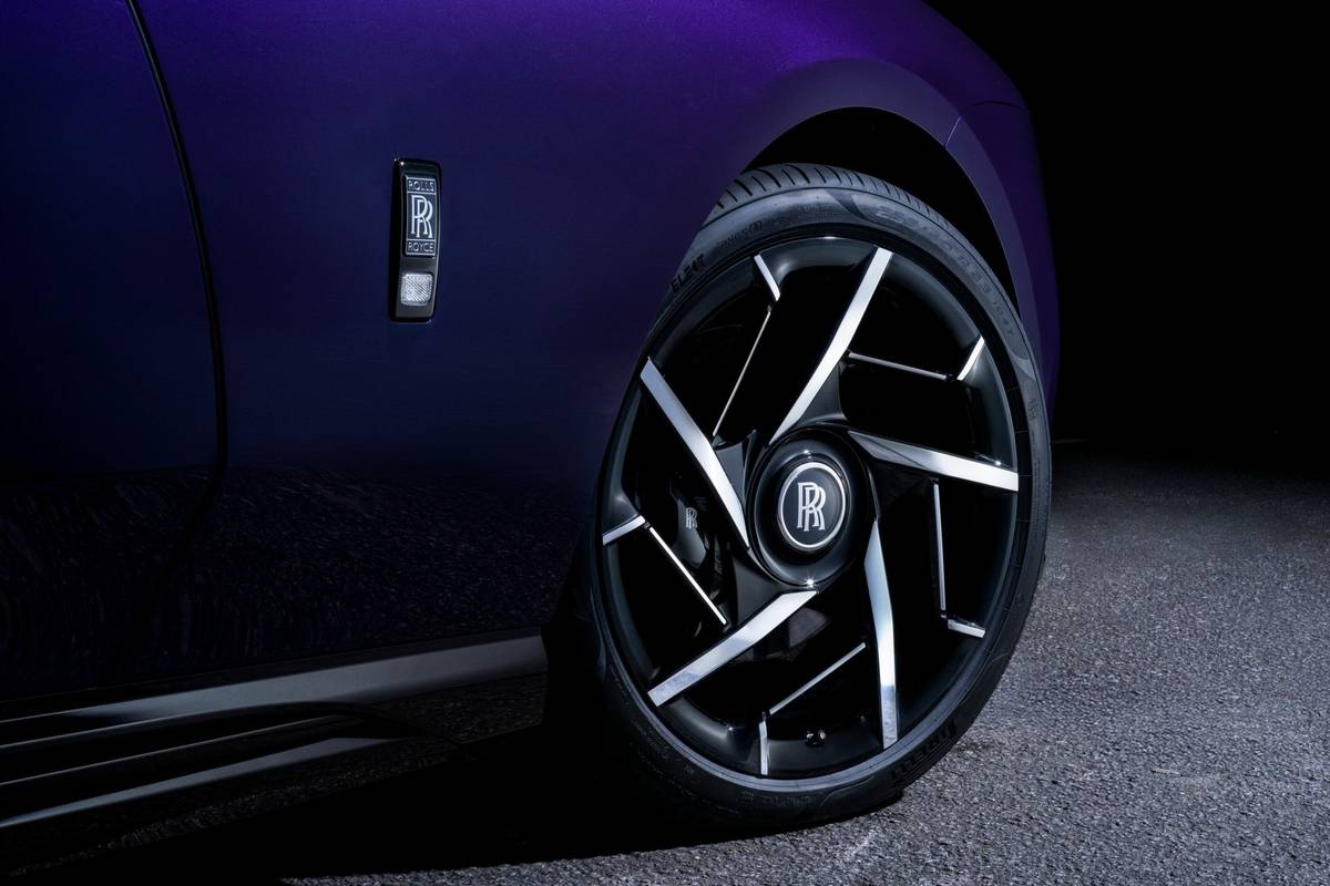 rolls royce spectre black badge 2025 exterior oem 05 jpg