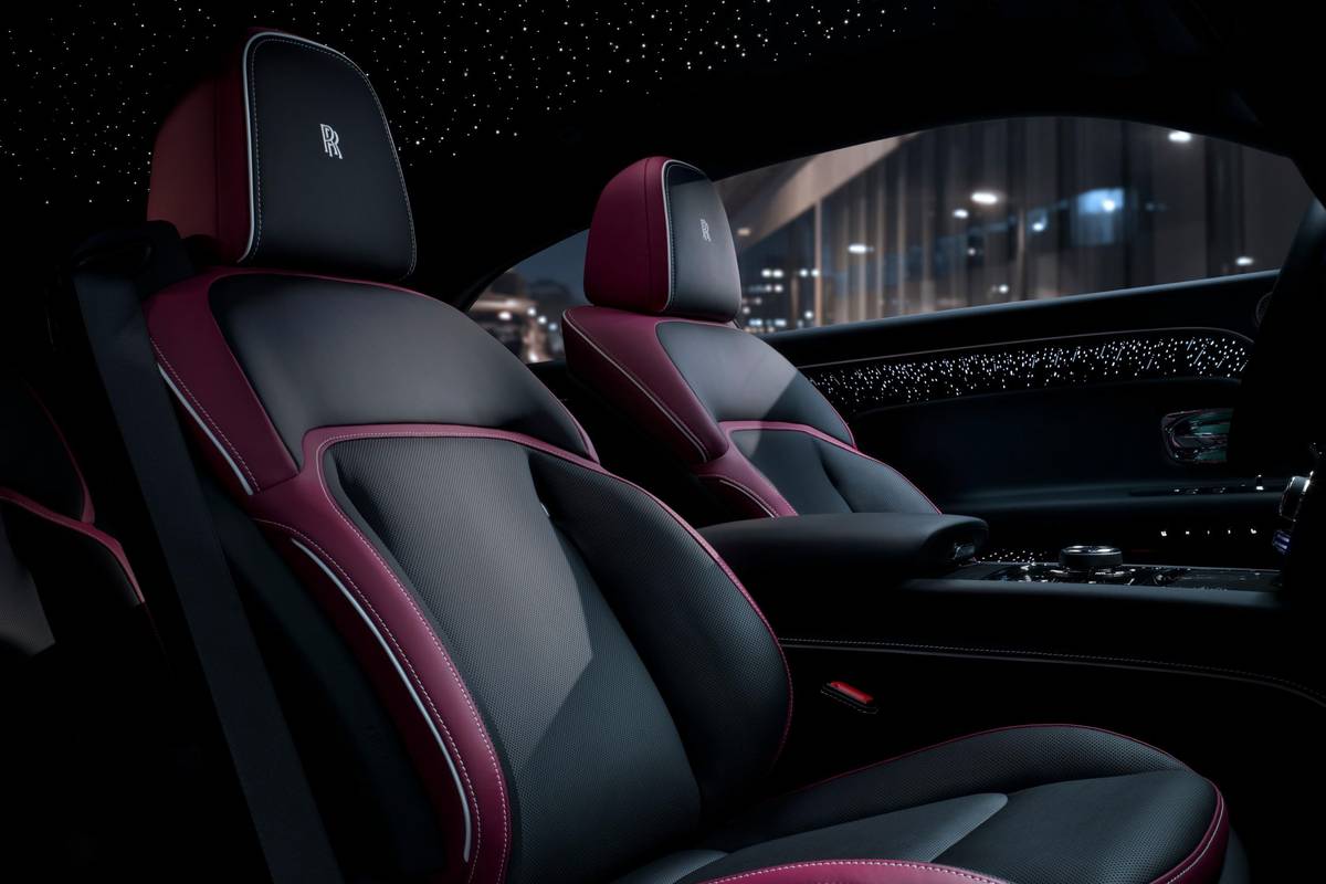 rolls royce spectre black badge 2025 interior oem 08 jpg