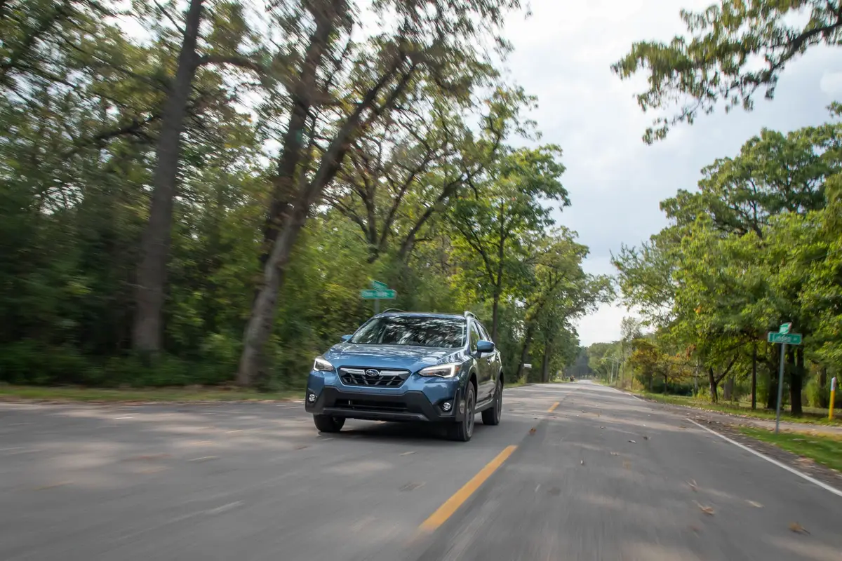 subaru crosstrek 2021 03 blue  dynamic  exterior  front jpg