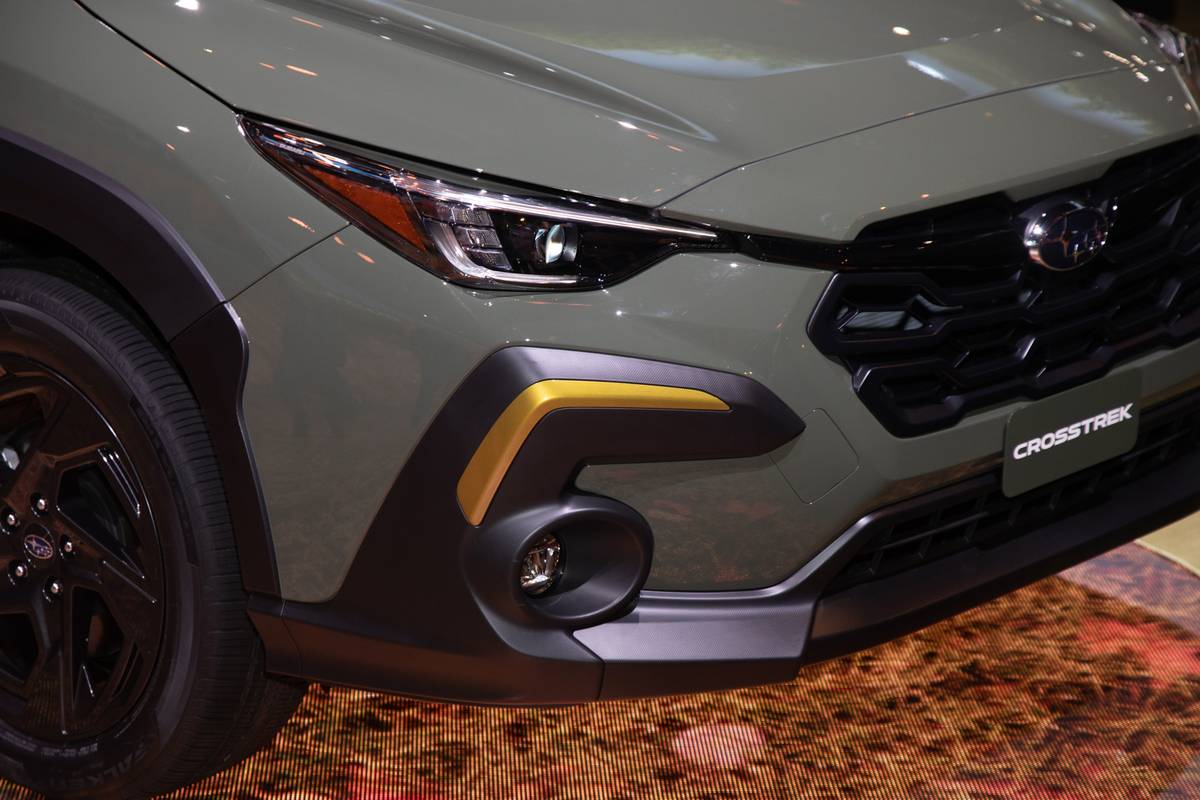 subaru crosstrek 2024 08 exterior headlight jpg