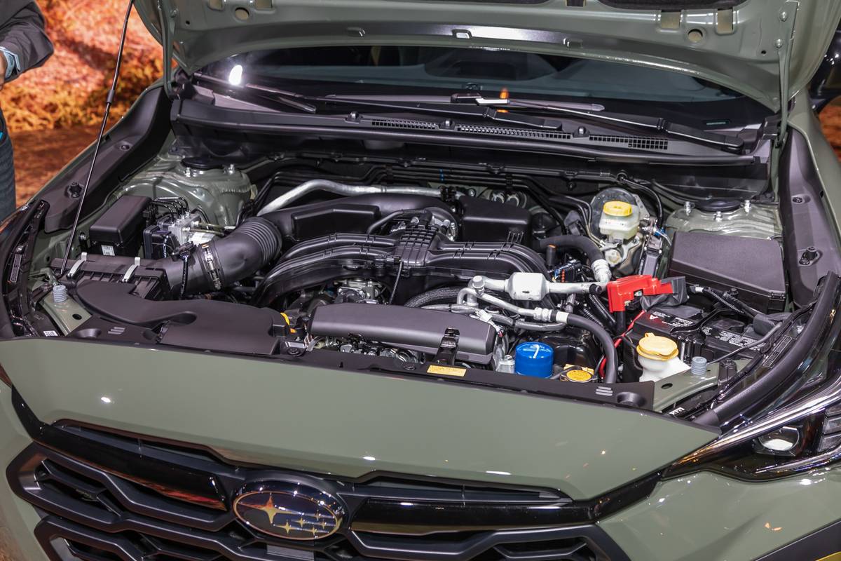 subaru crosstrek 2024 19 interior engine jpg