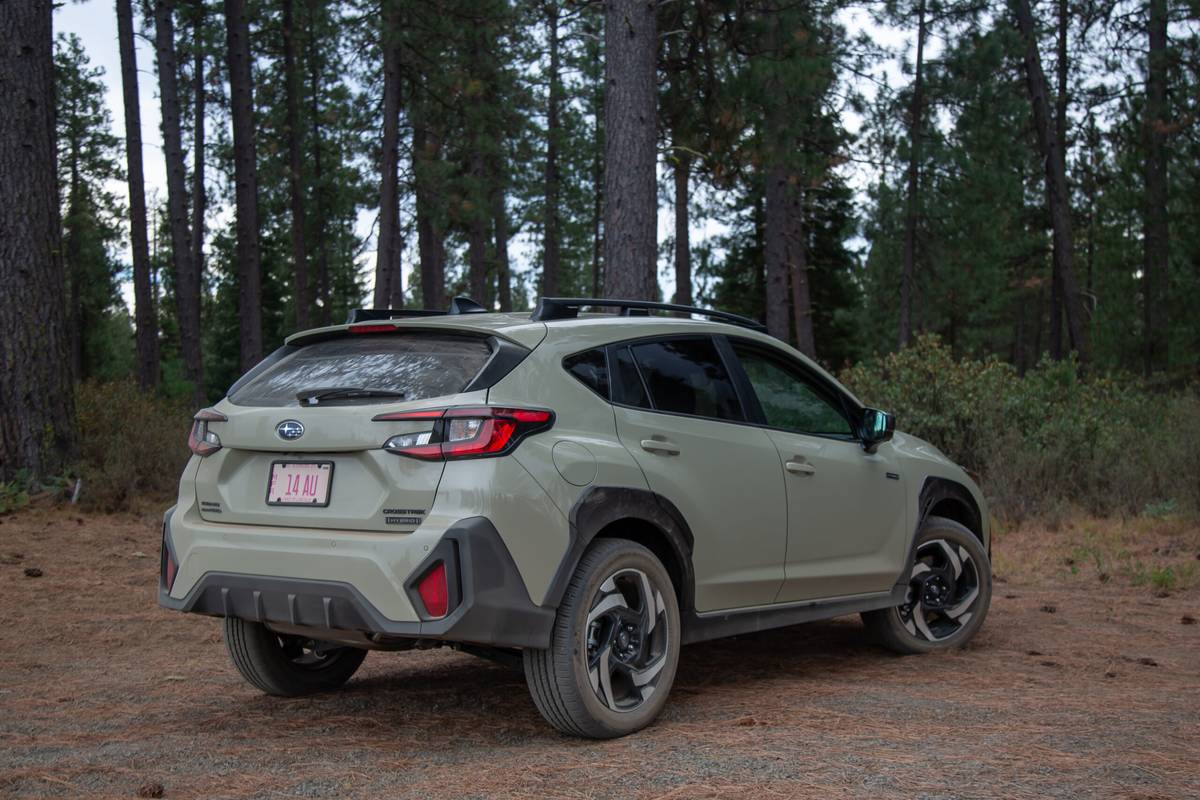 subaru crosstrek hybrid 2026 07 exterior rear angle green scaled jpg