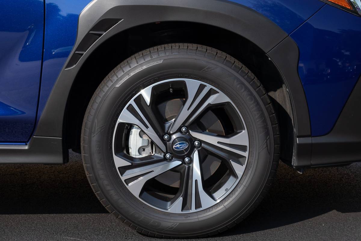 subaru crosstrek premium 2024 12 exterior wheel blue scaled jpg