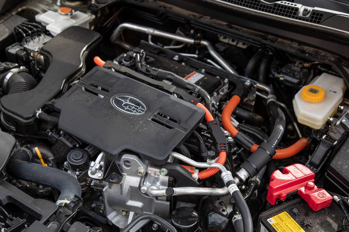 subaru forester hybrid 2025 15 interior engine scaled jpg