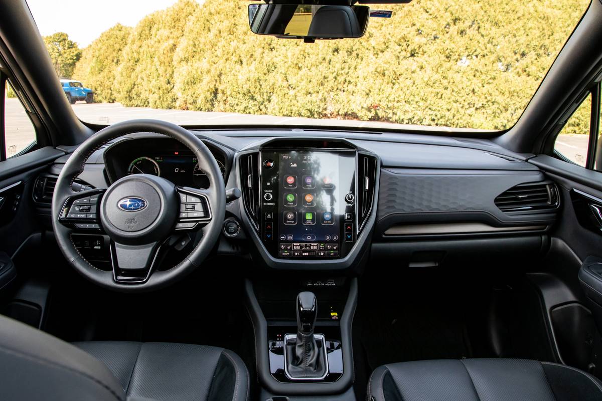 subaru forester hybrid 2025 16 interior front row wide scaled jpg