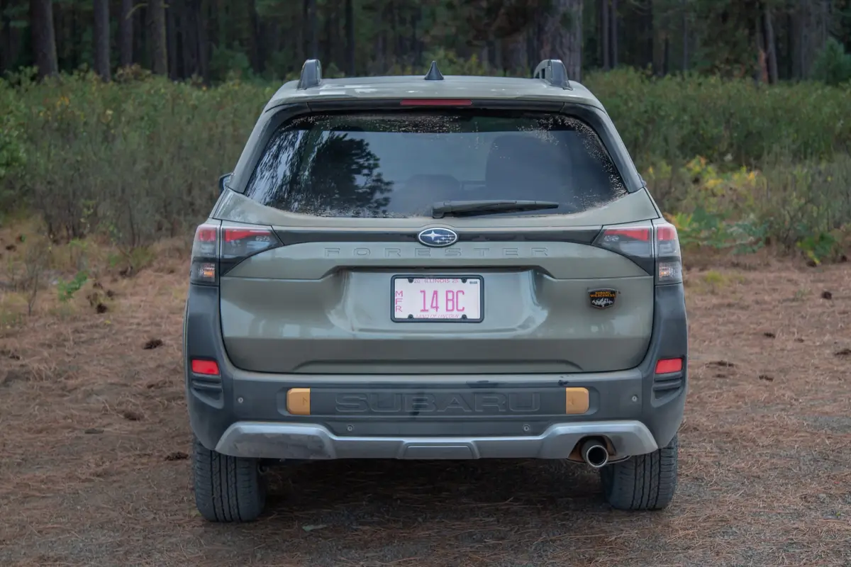 subaru forester wilderness 2026 17 exterior rear scaled jpg