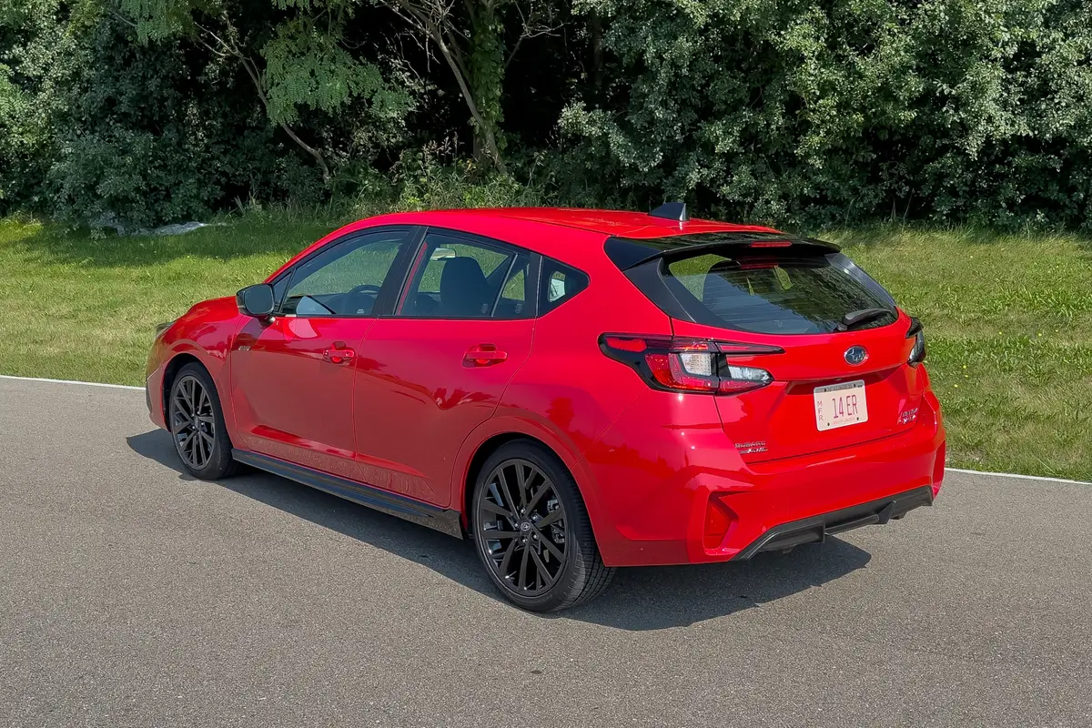 subaru impreza rs 2025 08 exterior rear angle scaled jpg