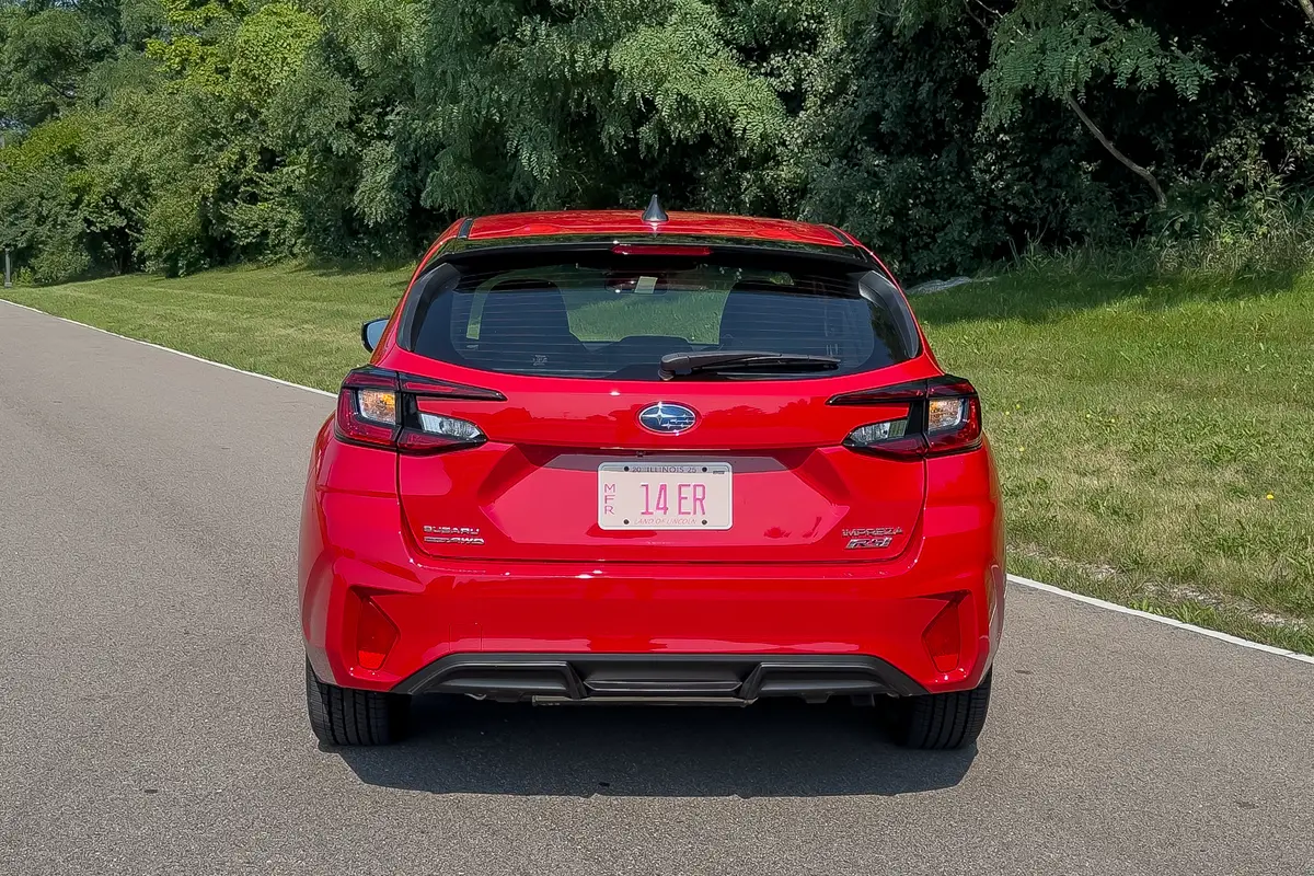 subaru impreza rs 2025 09 exterior rear jpg