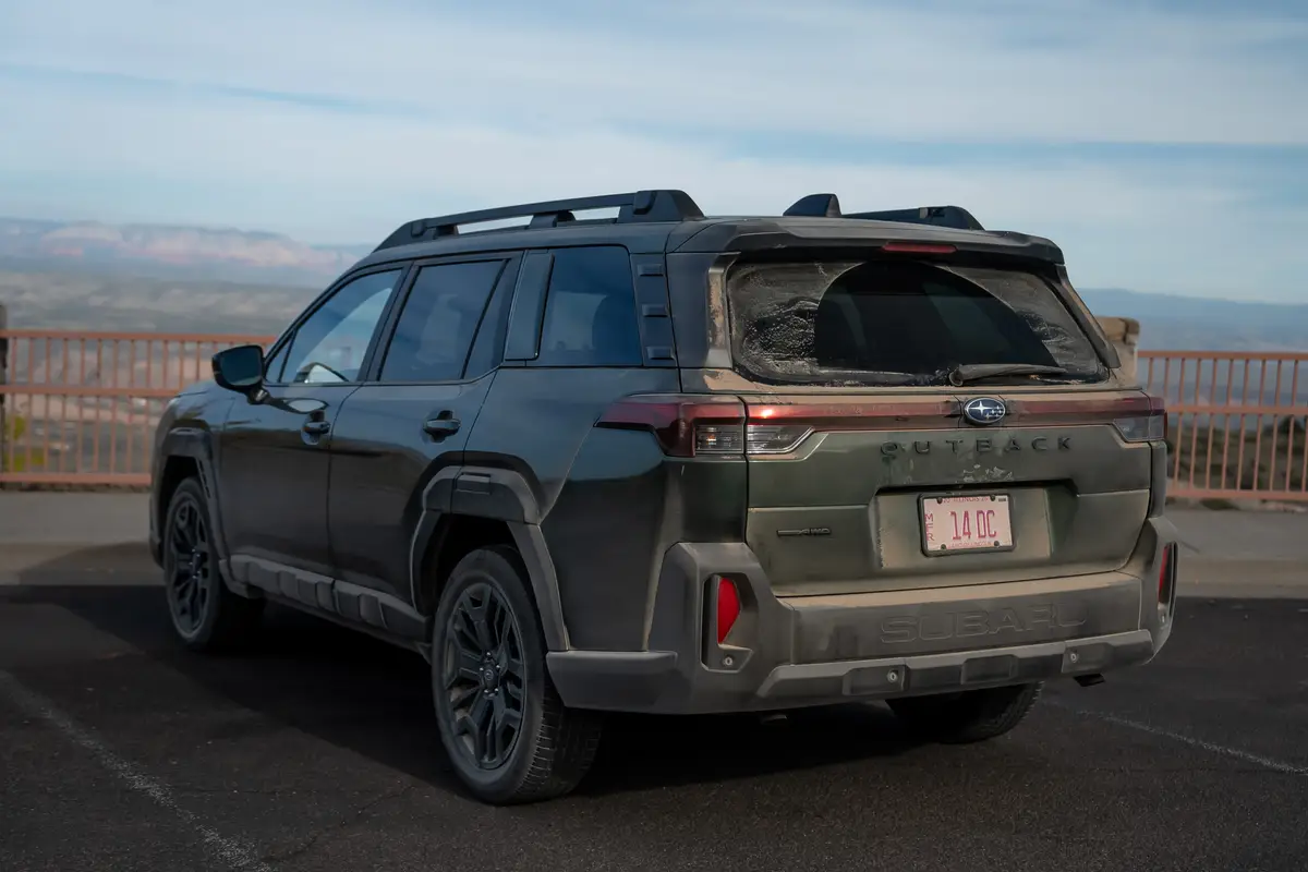 subaru outback 2026 06 exterior rear angle green scaled jpg