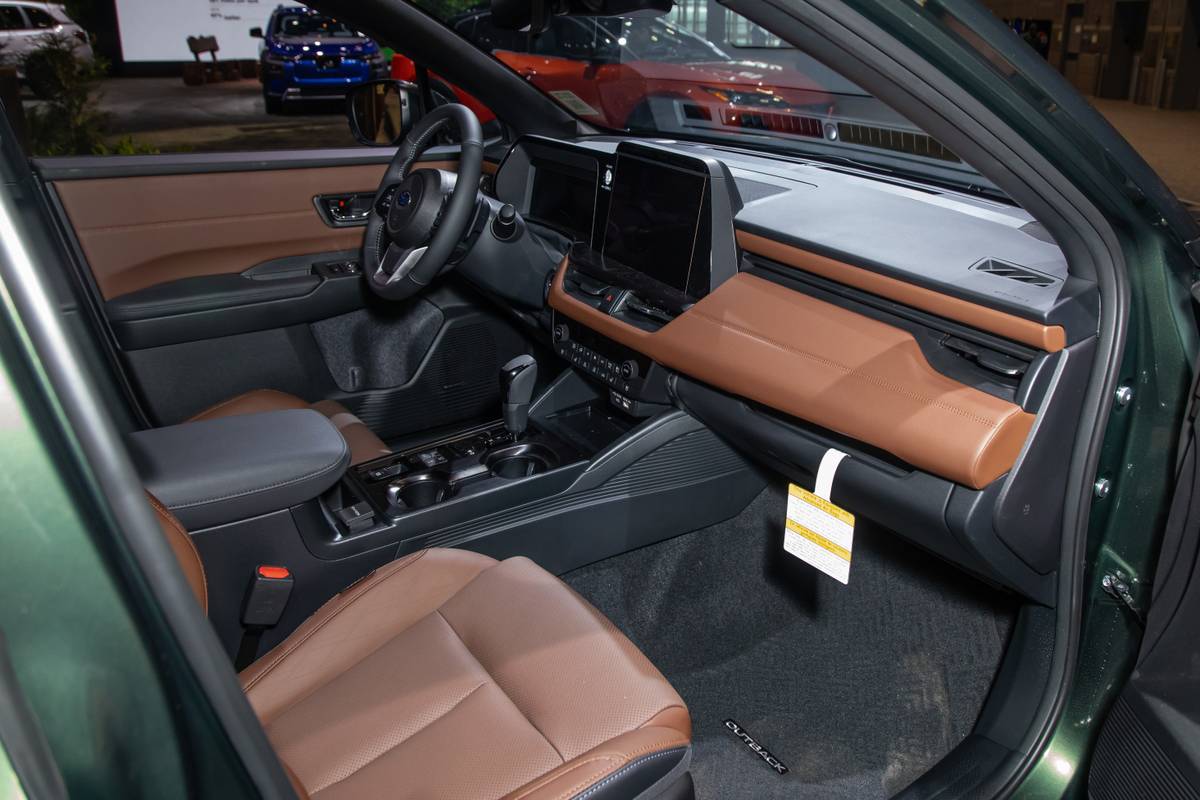 subaru outback 2026 12 interior front row cas jpg