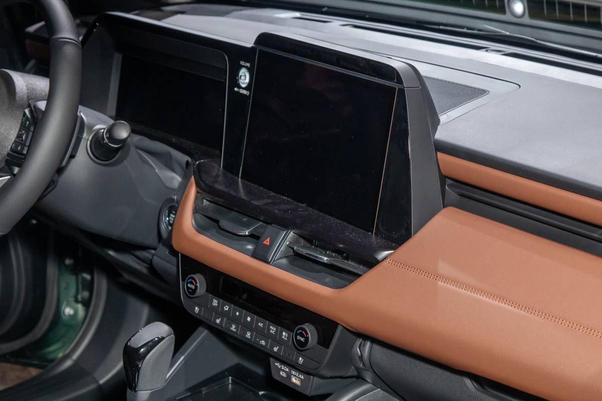 subaru outback 2026 13 interior center stack display cas jpg