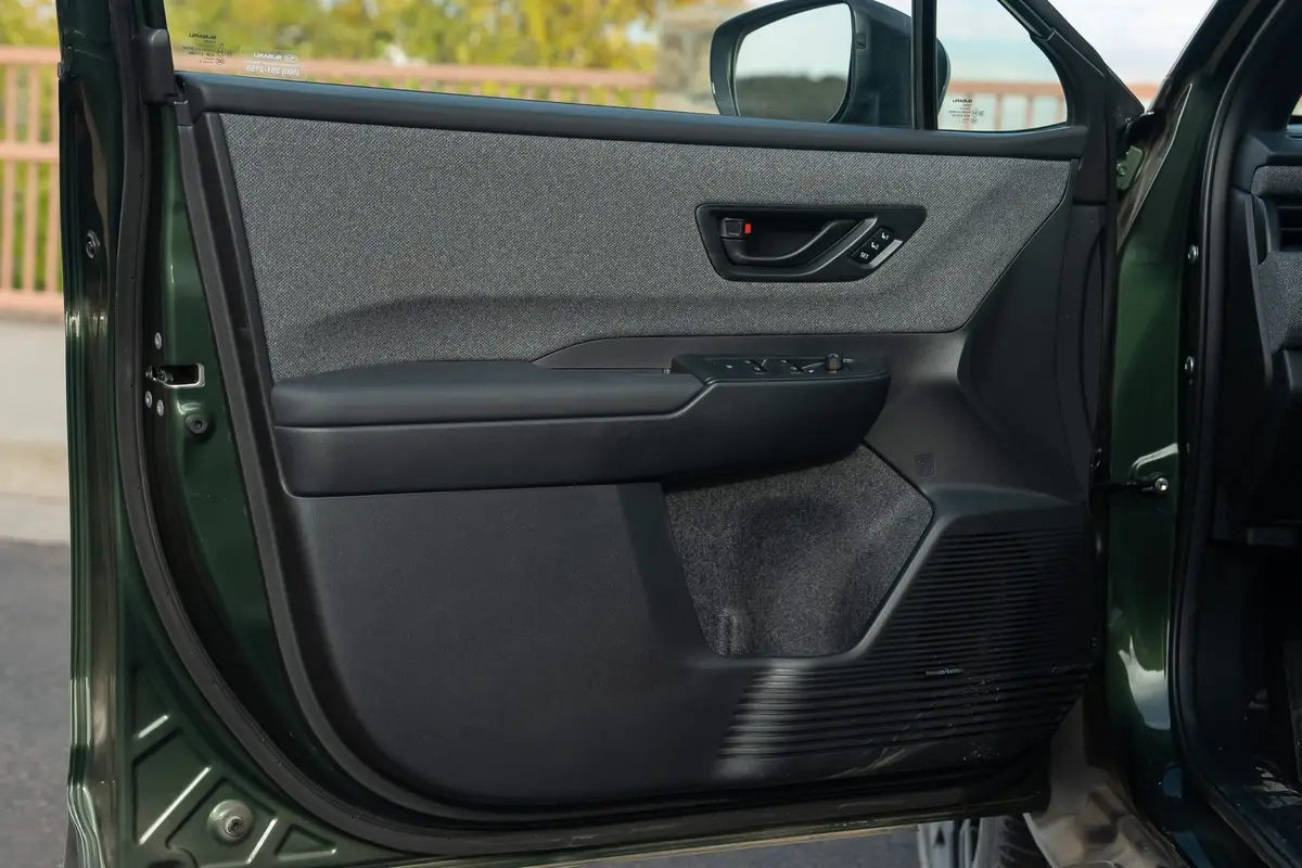 subaru outback 2026 29 interior door scaled jpg