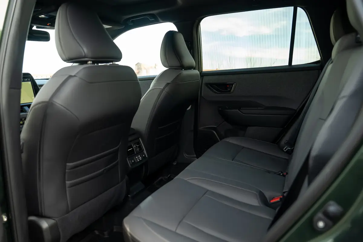 subaru outback 2026 30 interior backseat scaled jpg