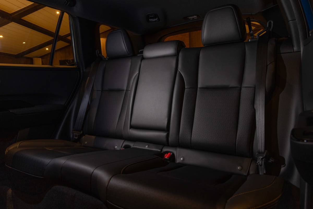 subaru outback wilderness 2026 interior oem 22 jpg