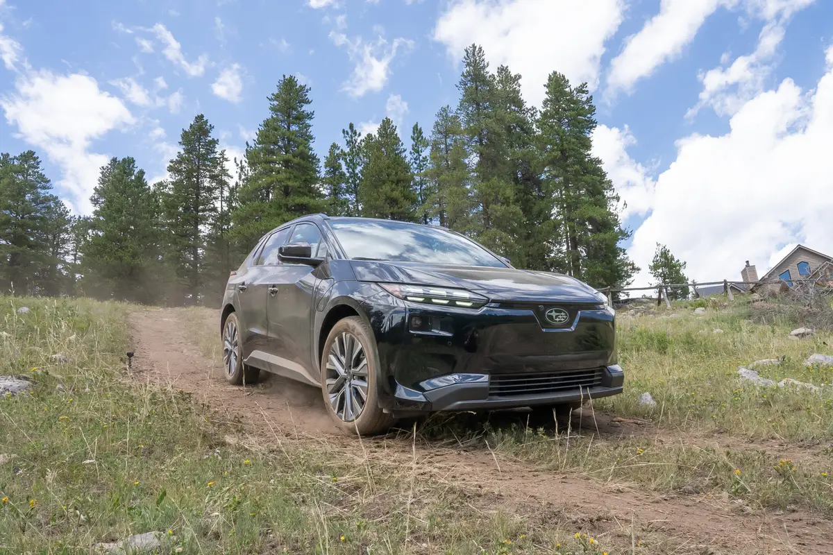 subaru solterra 2026 01 exterior dynamic offroad front angle scaled jpg