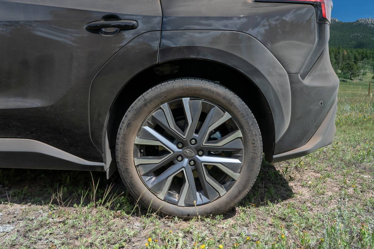 subaru solterra 2026 16 exterior wheel jpg