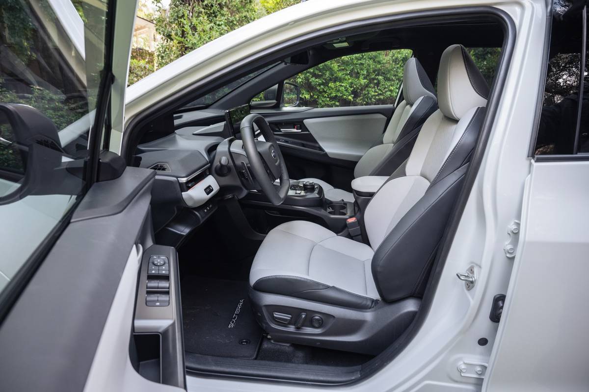 subaru solterra 2026 17 interior front row jpg