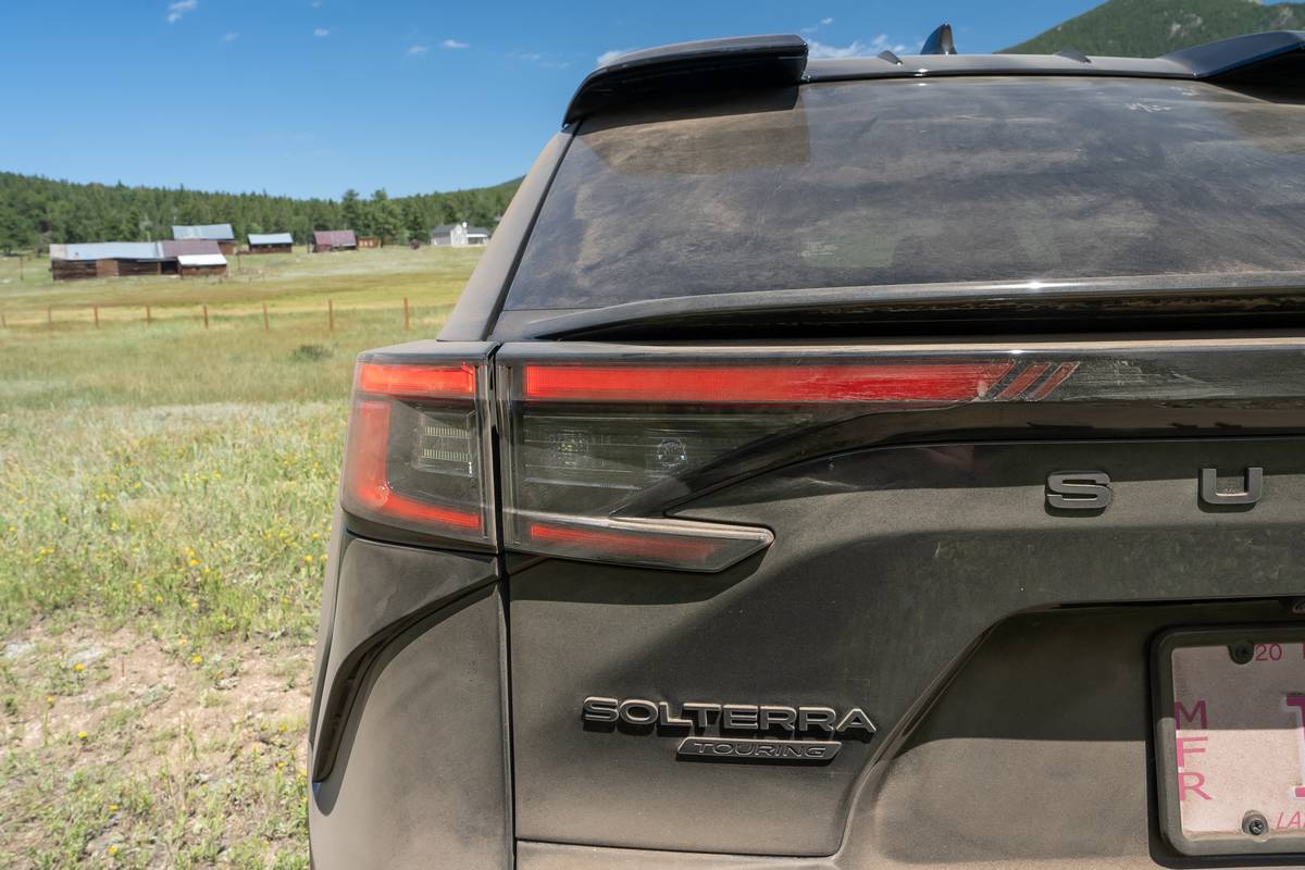 subaru solterra 2026 21 exterior taillight jpg