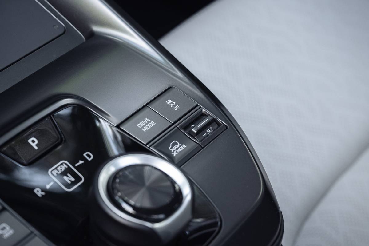 subaru solterra 2026 27 interior drive mode jpg