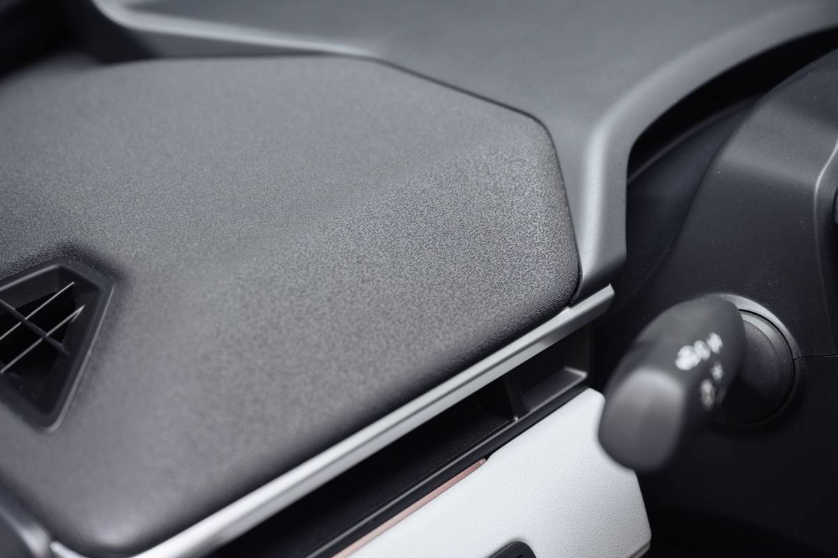 subaru solterra 2026 30 interior dashboard jpg