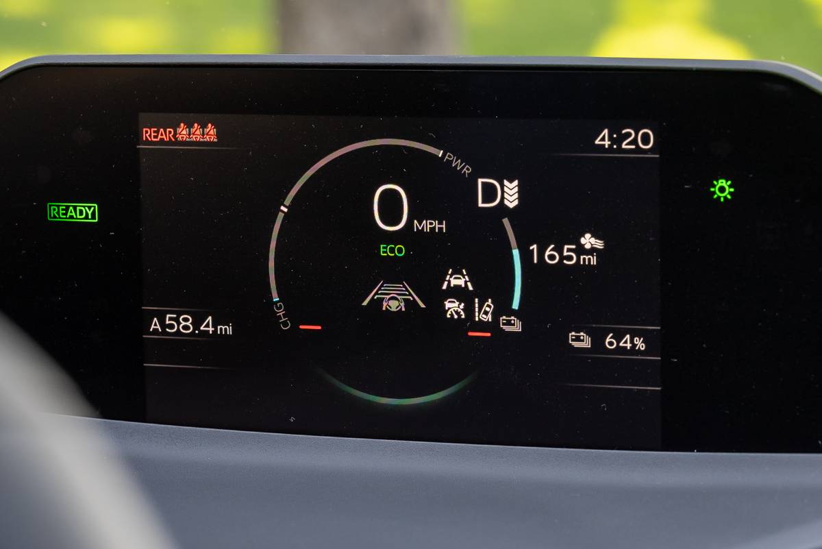 subaru solterra 2026 33 interior instrument panel jpg