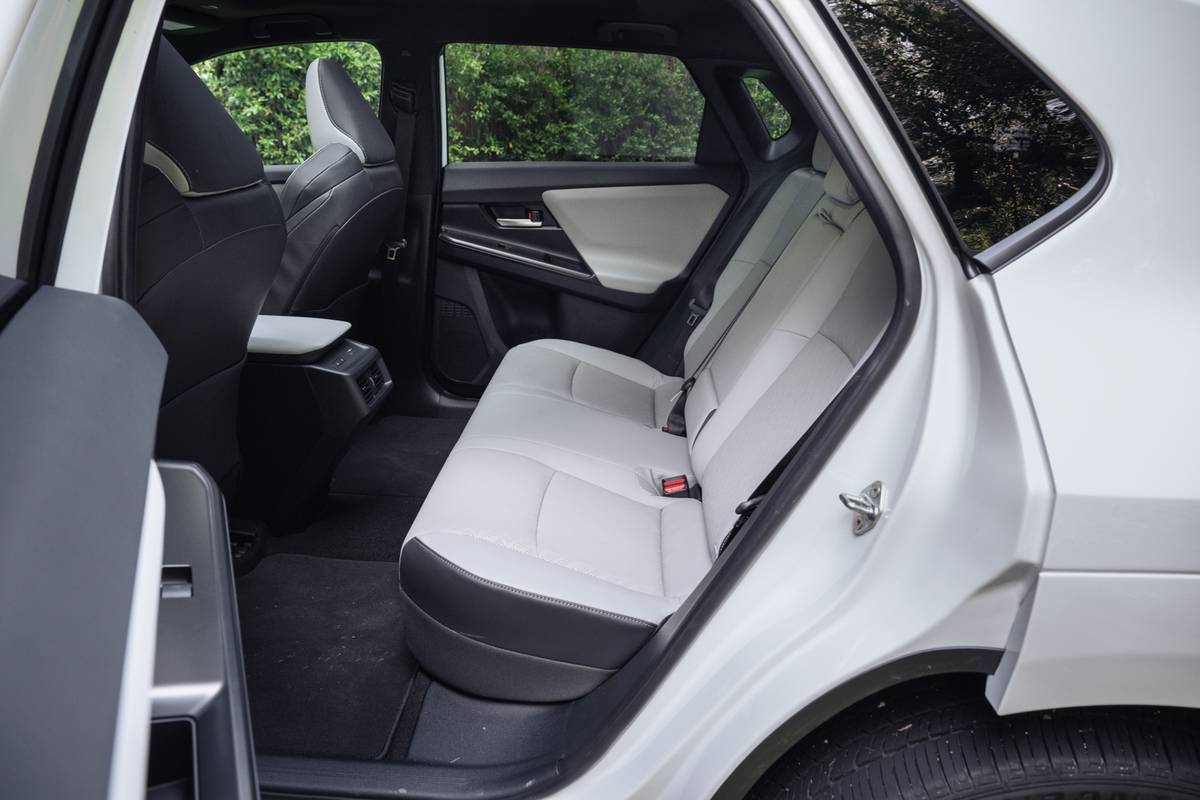 subaru solterra 2026 35 interior backseat jpg