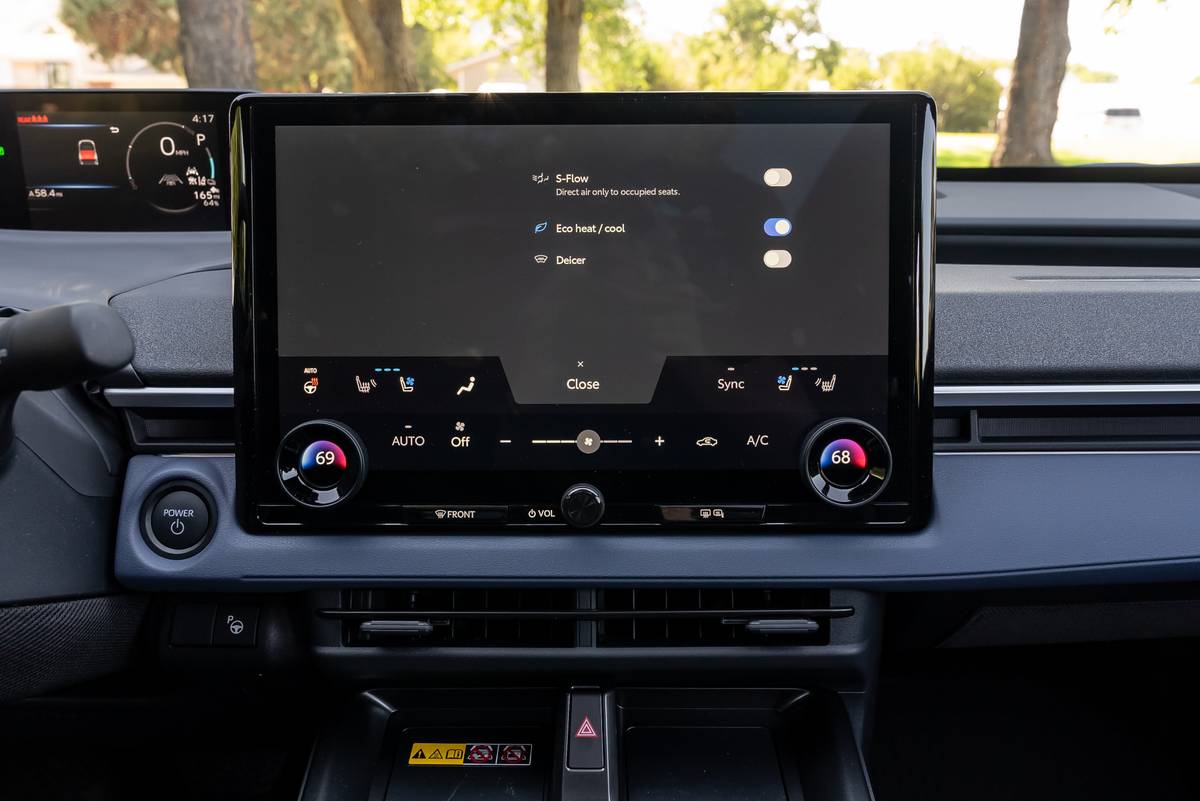 subaru solterra 2026 43 interior climate control jpg