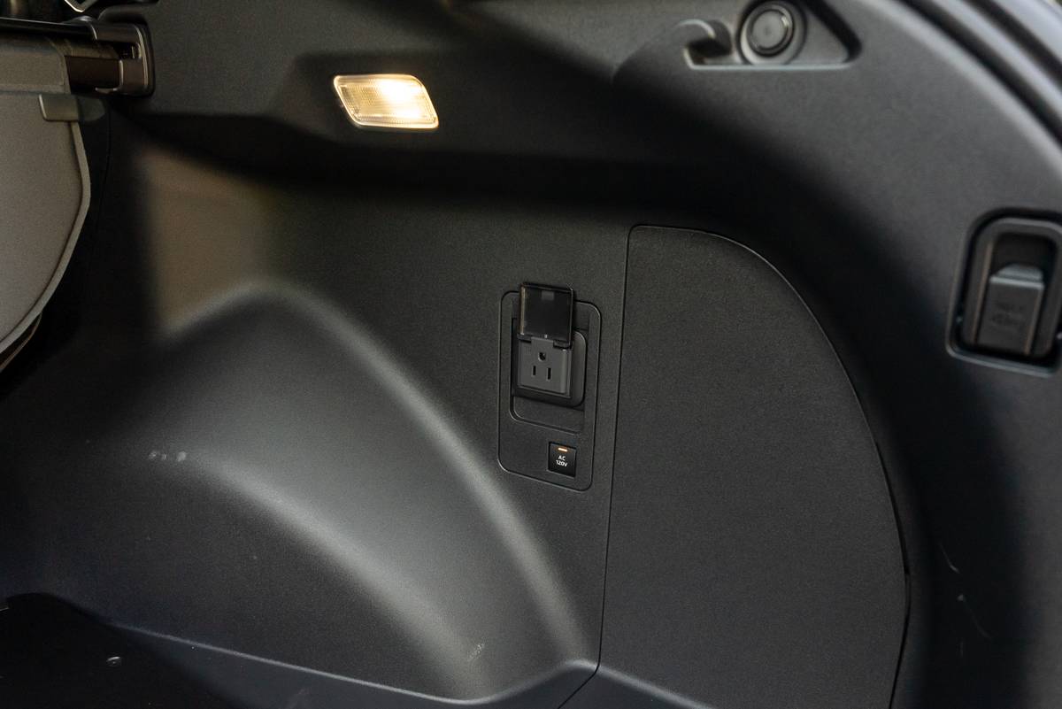 subaru solterra 2026 67 interior cargo outlet jpg