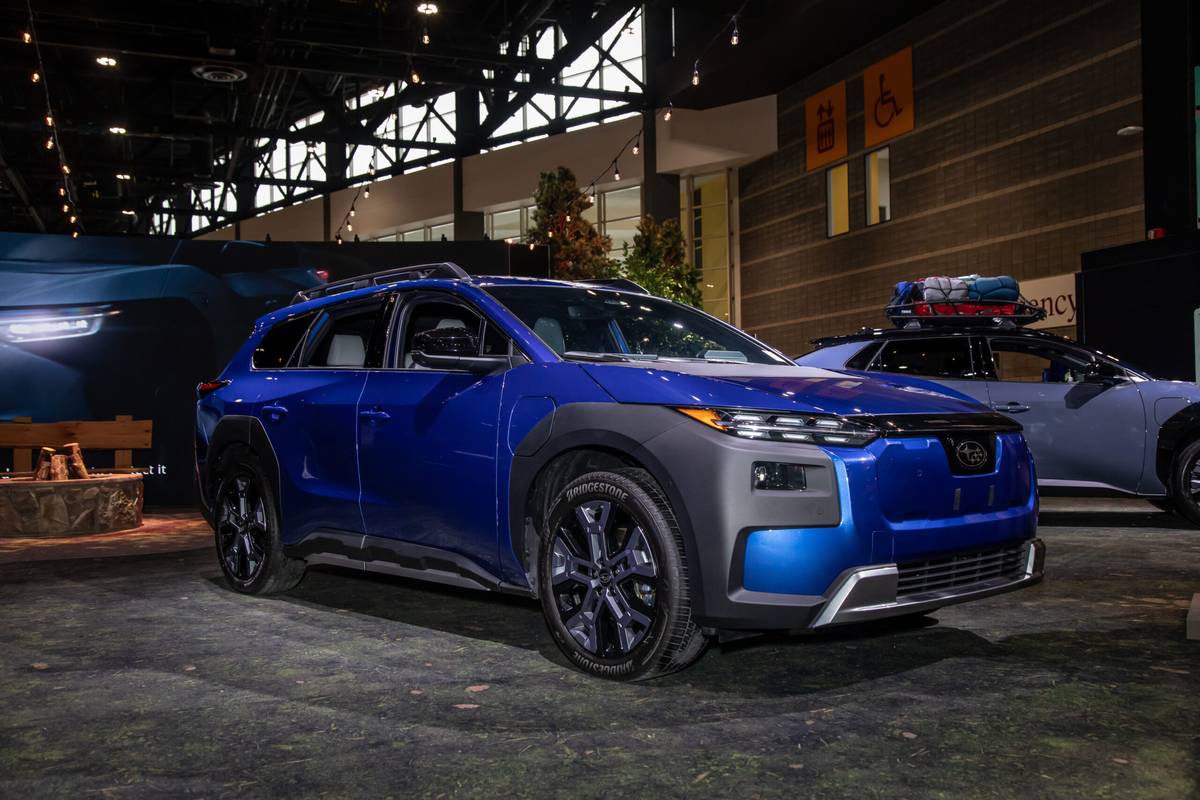 subaru trailseeker 2026 01 exterior front angle scaled jpg