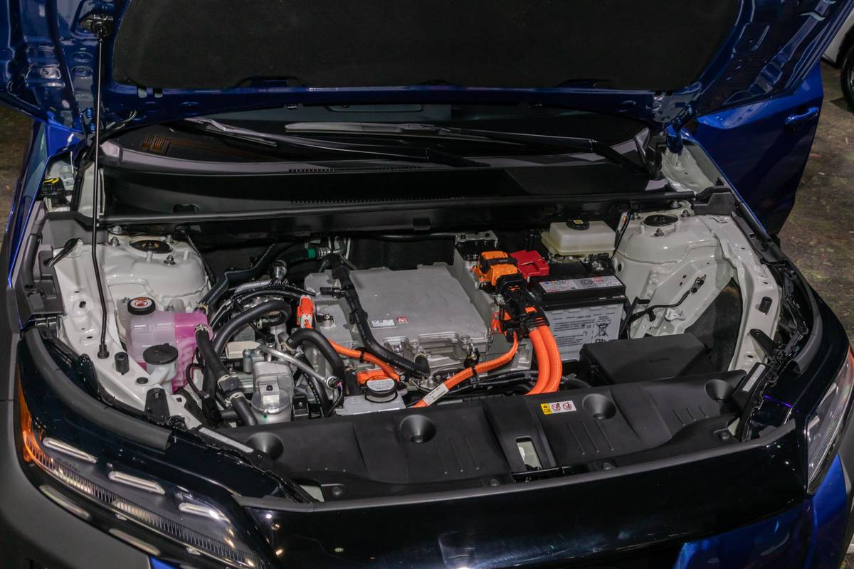 subaru trailseeker 2026 19 interior engine jpg