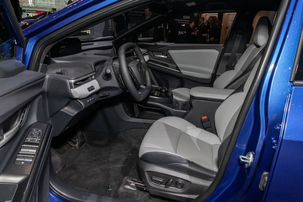 subaru trailseeker 2026 22 interior front row jpg