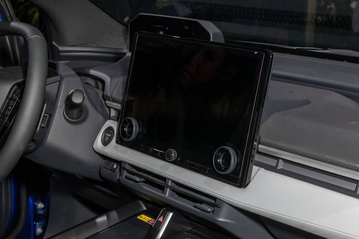 subaru trailseeker 2026 28 interior center stack display jpg