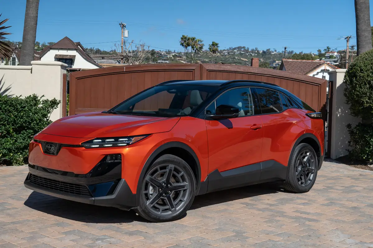 subaru uncharted 2026 01 exterior front angle orange scaled jpg