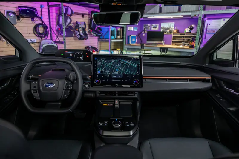 subaru-uncharted-2026-03-interior-front-row