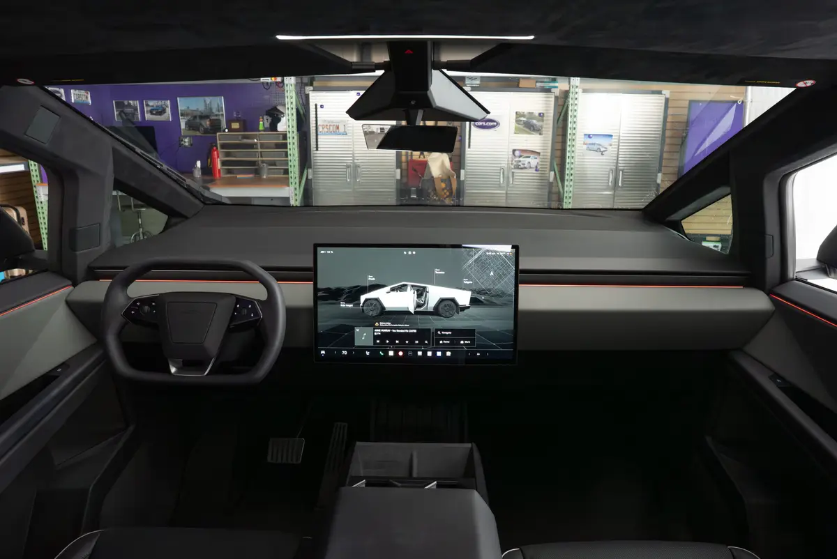 2025 Tesla Cybertruck