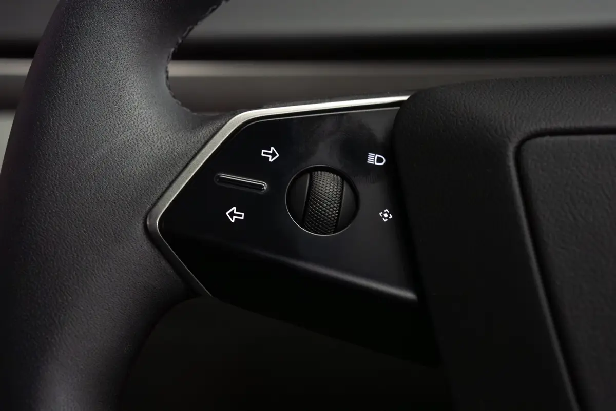 2025 Tesla Cybertruck