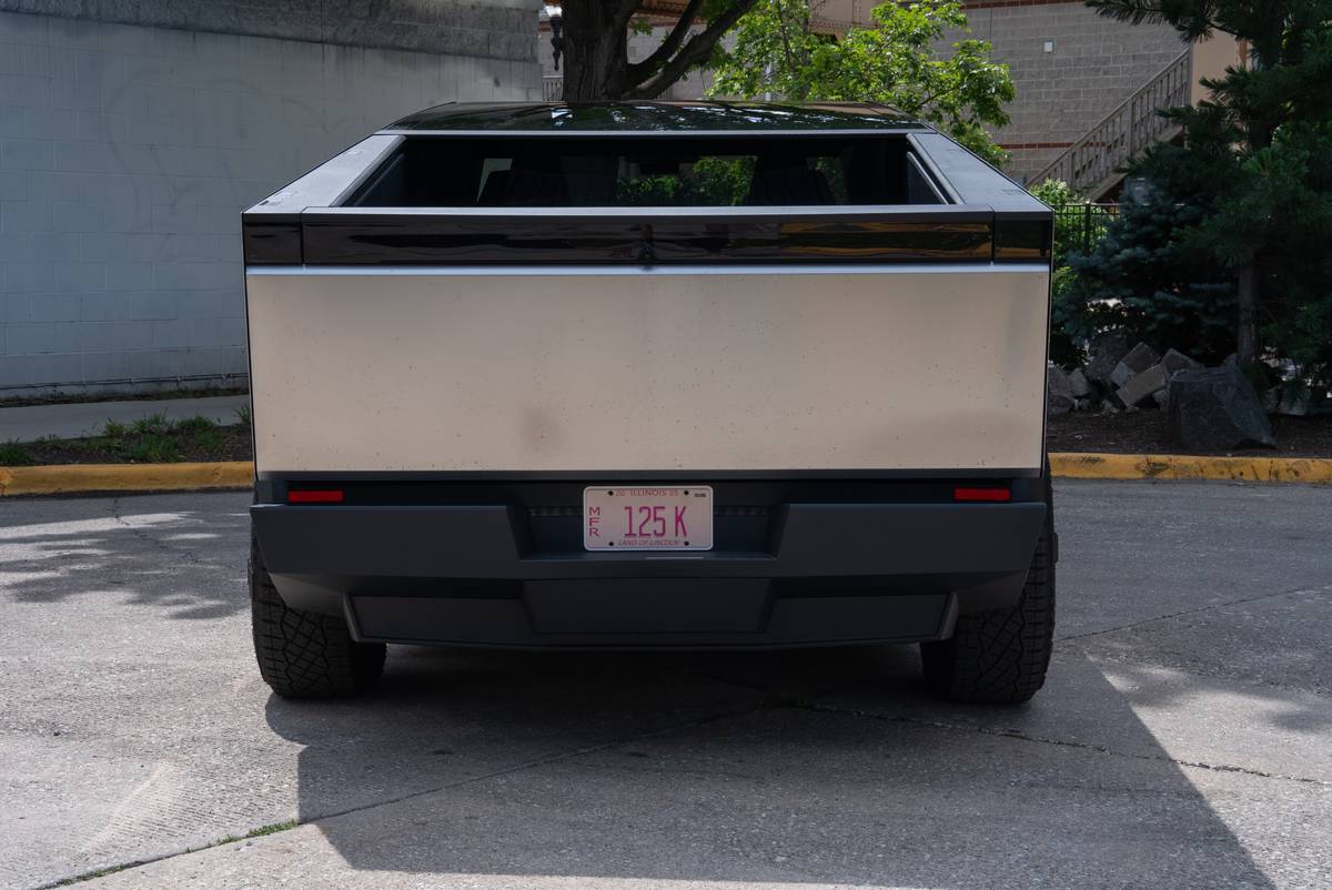 2025 Tesla Cybertruck
