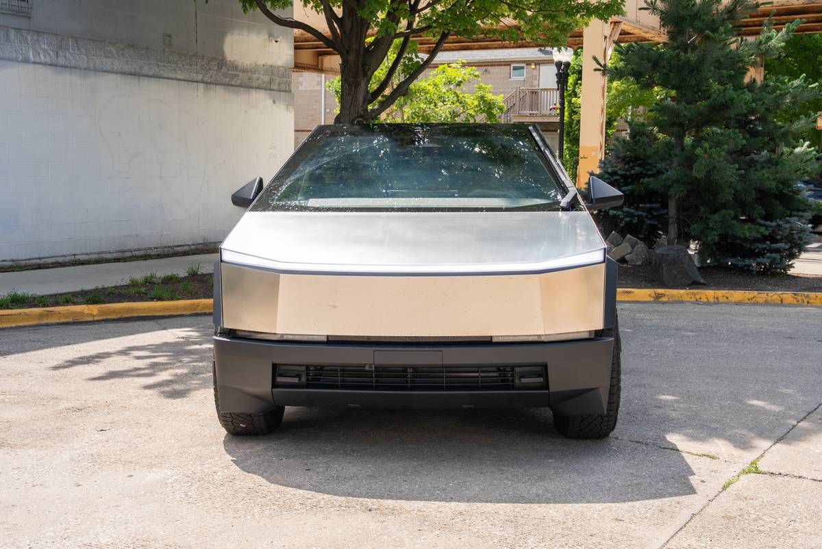 2025 Tesla Cybertruck