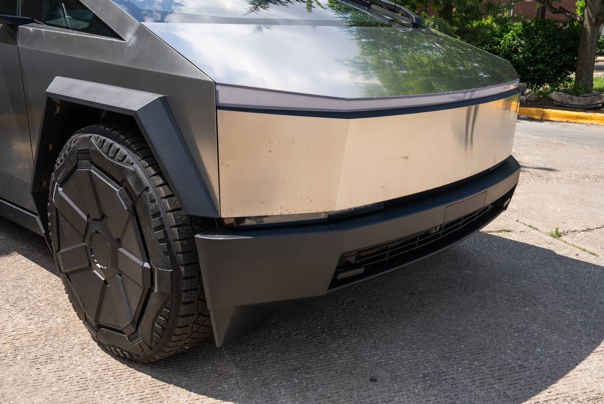 2025 Tesla Cybertruck