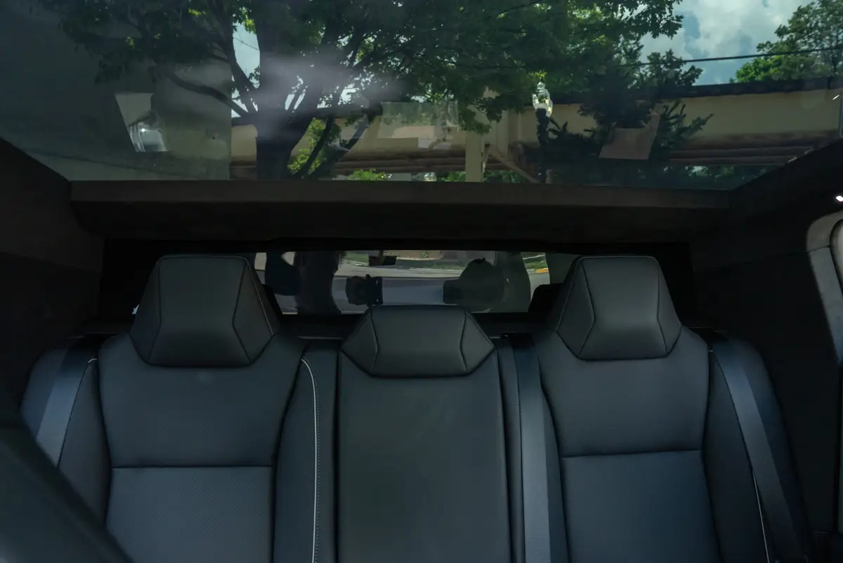2025 Tesla Cybertruck