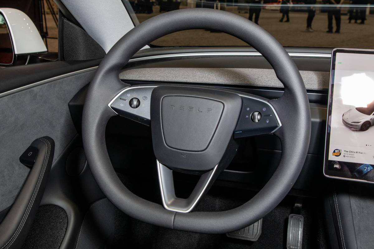 tesla model 3 2024 10 interior steering wheel jpg