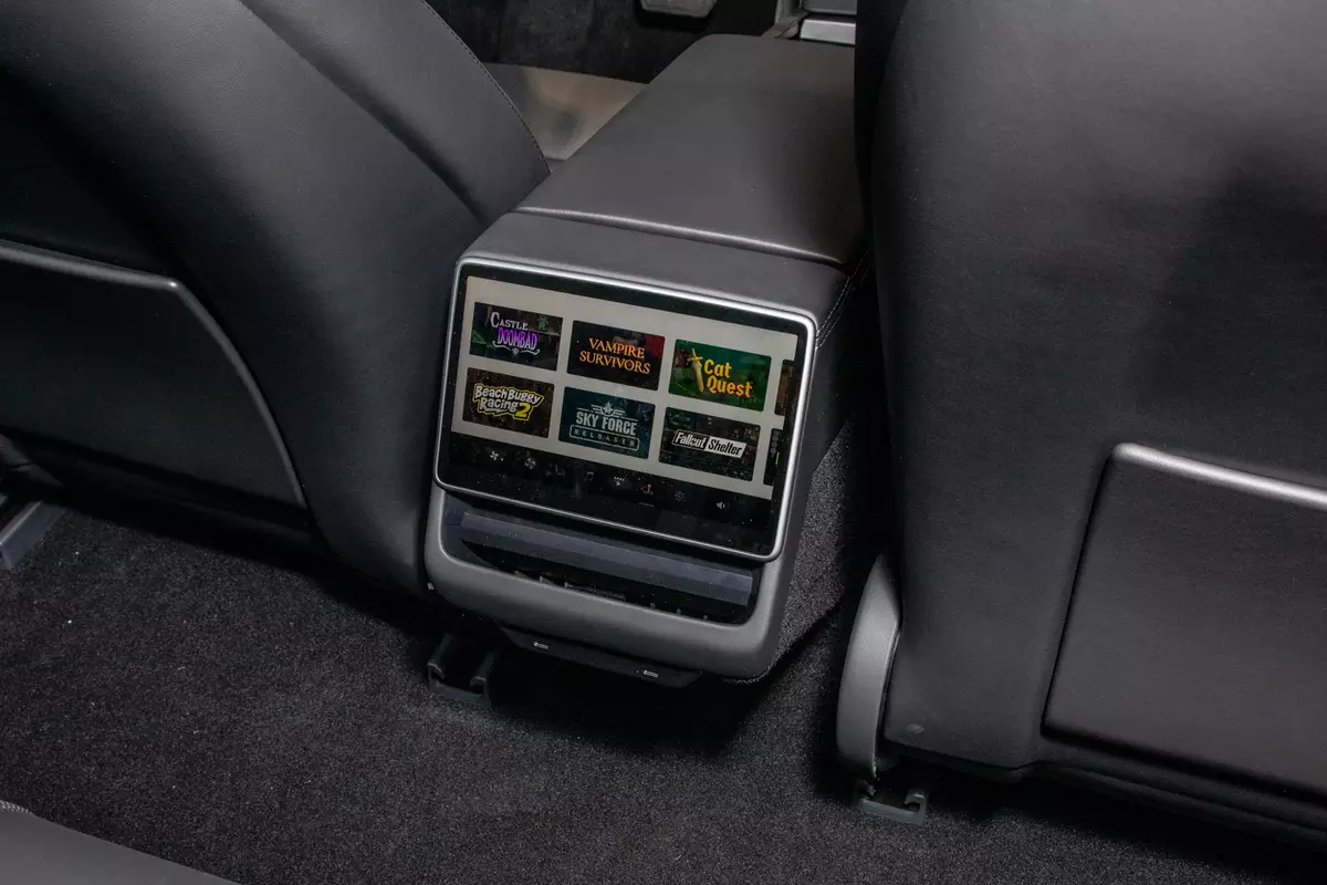 tesla model 3 2024 13 interior backseat display jpg