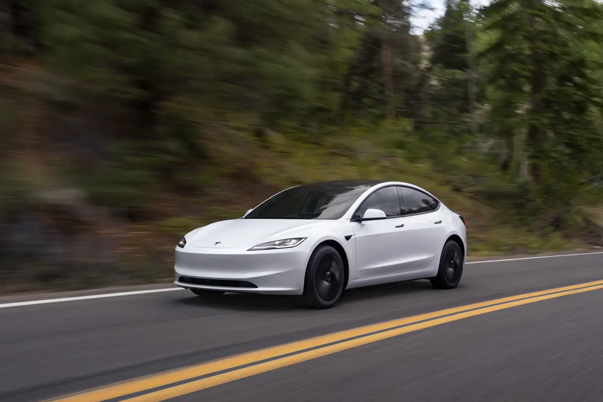 tesla model 3 2026 exterior oem 03 jpg