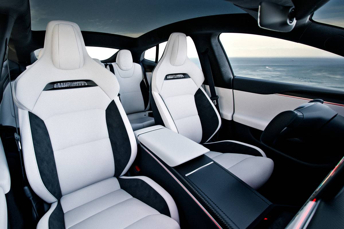 tesla model s 2025 interior oem 09 jpg