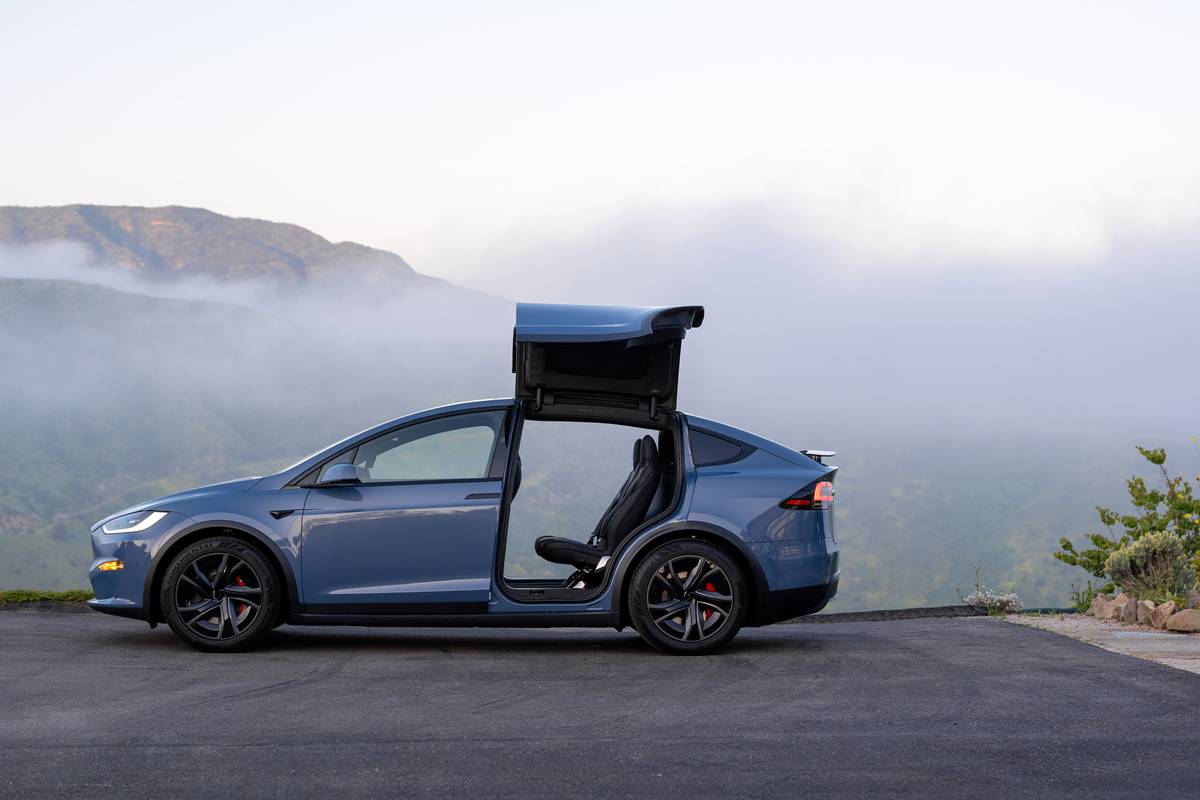 tesla model x 2025 exterior oem 05 jpg